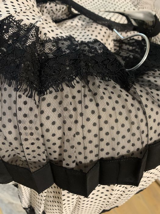 Rochie plisata cu dantela