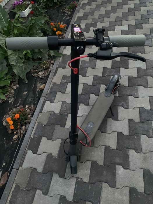 Отличный Электросамокат