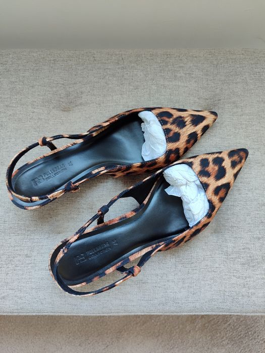 Дамски обувки  на ток Pull&Bear