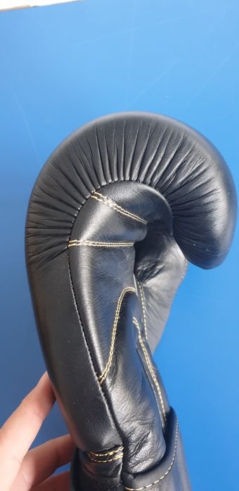 Mănuși box/sporturi de contact