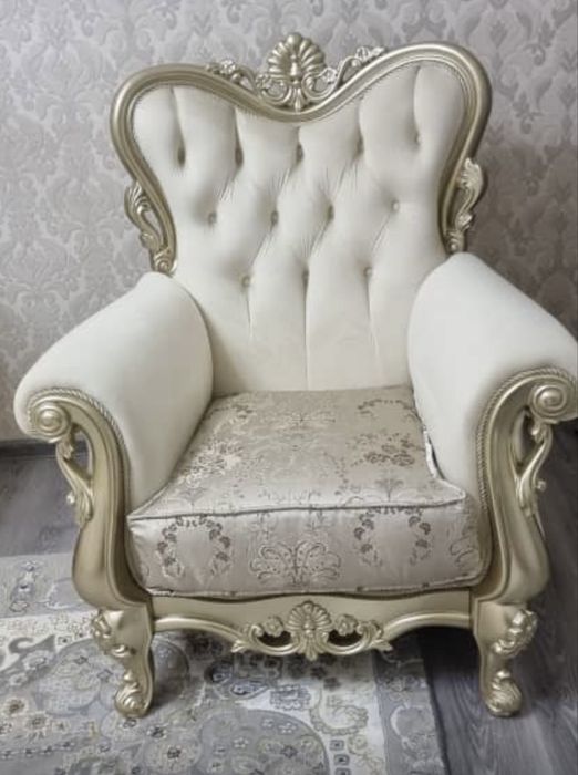 мебель для гостиной хорошее состояние, как новый.