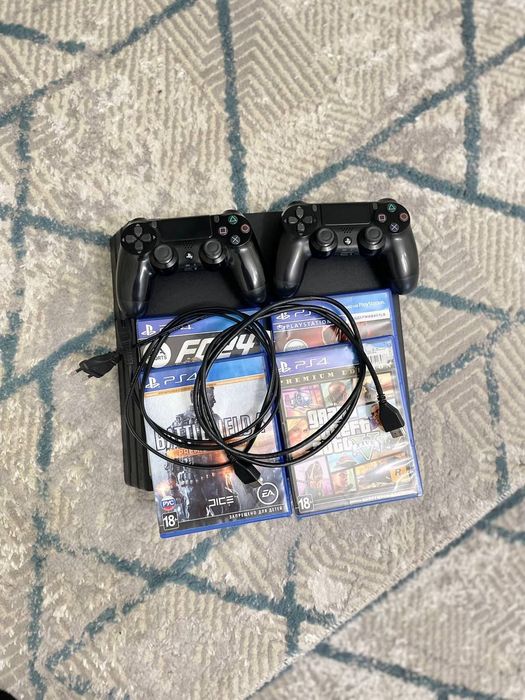 PlayStation 4 Pro 1TB sotiladi