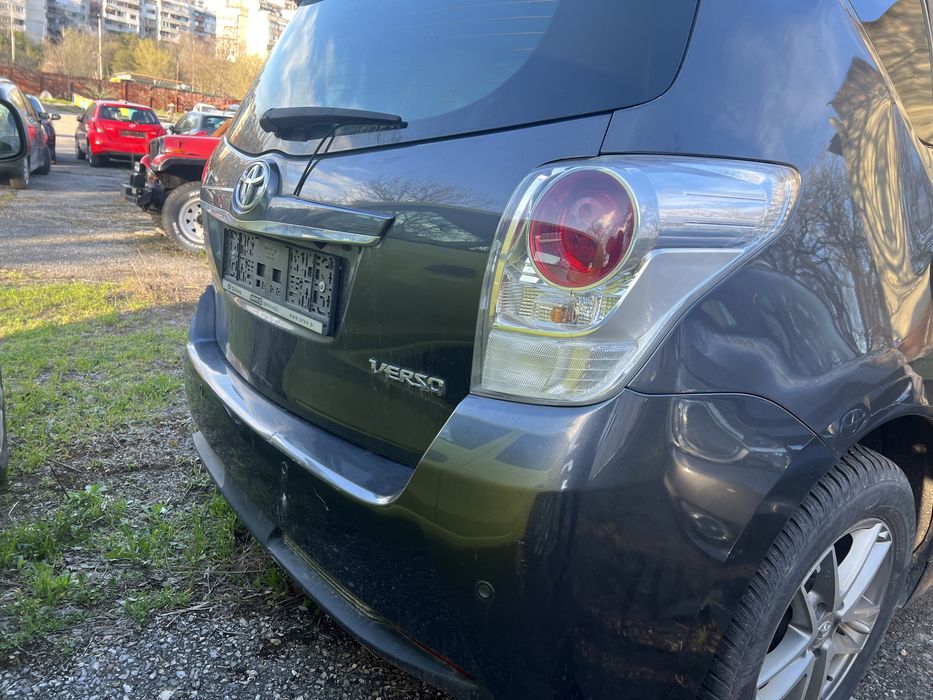 Toyota Verso/Тойота Версо -на части