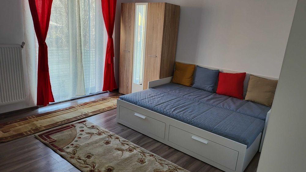 Garsoniera de inchiriat Mega Mall