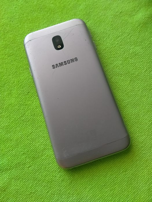 Продам Samsung j330