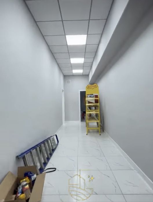 Коммерческое помещение 182 кв м