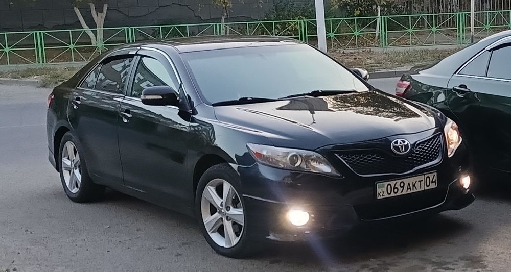 Продам Toyota Camry 2011г.