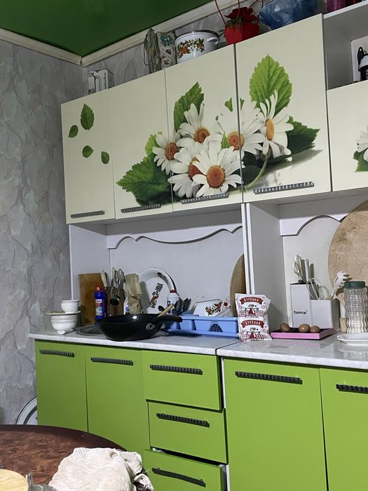 Продам кухонный гарнитура