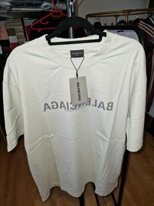 tricou balenciaga