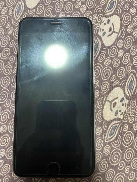 Vând iphone 6s plus întro stare buna
