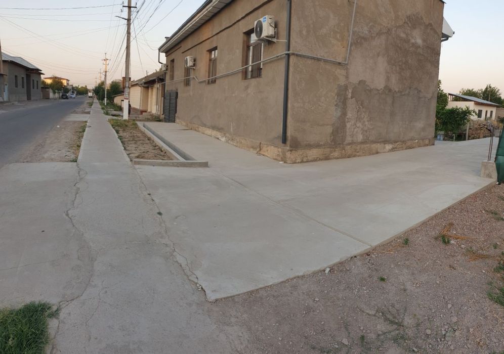 Тошкент вилояти Нурафшон шахрида уй сотилади