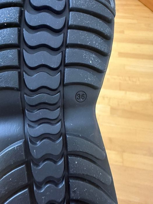 Дутики черно - белые JOG DOG