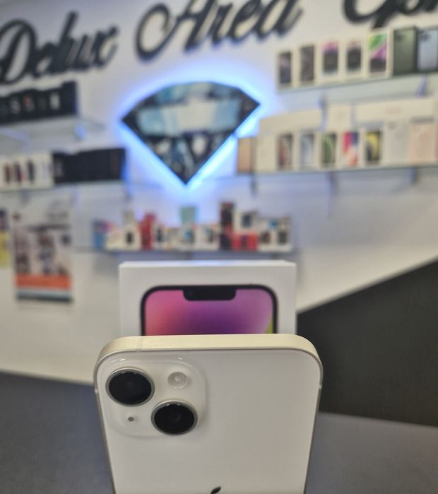 Iphone 14 / Black/White / 128 GB / DeluxGSM