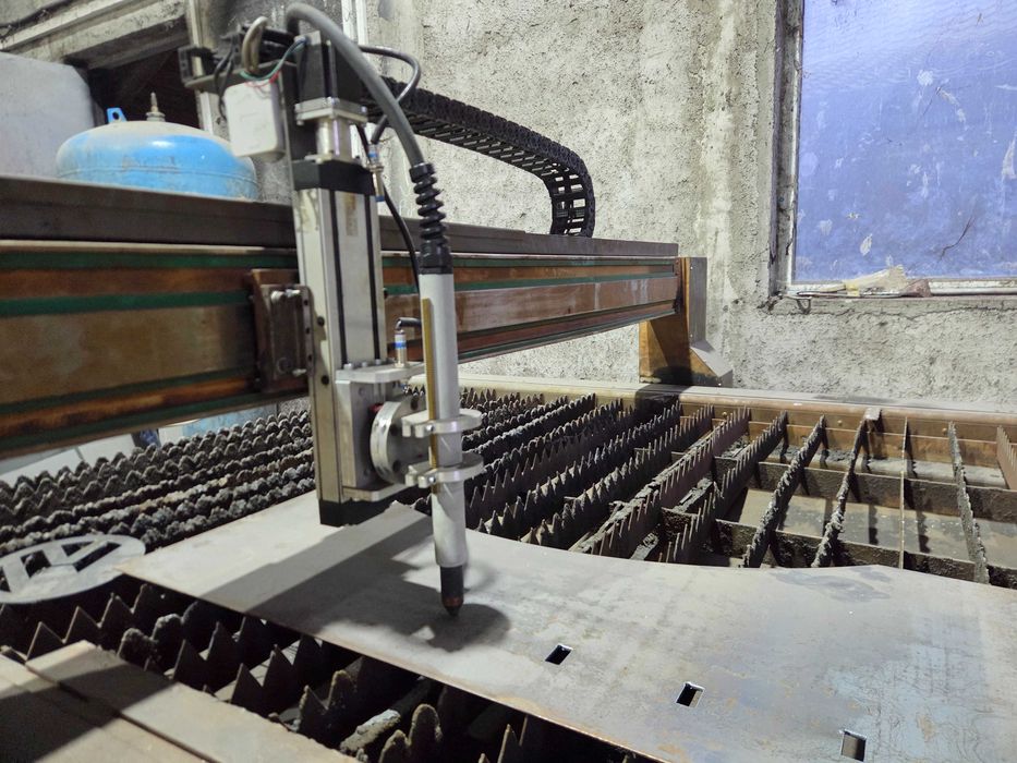 Utilaj debitare cu plasma cnc
