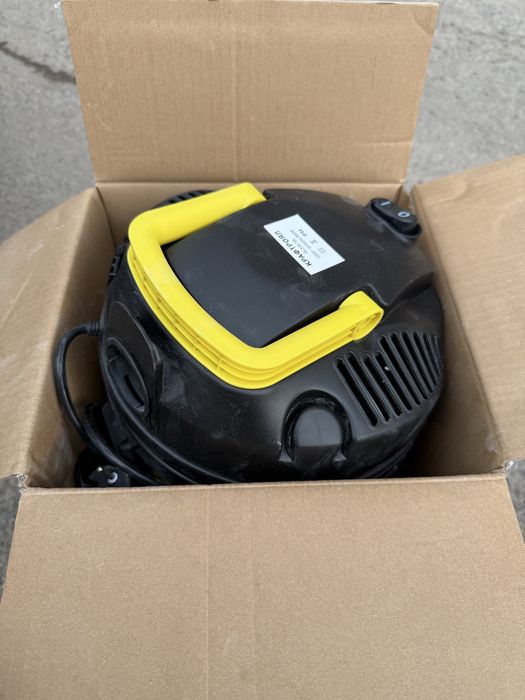 Строителна професионална прахосмукачка