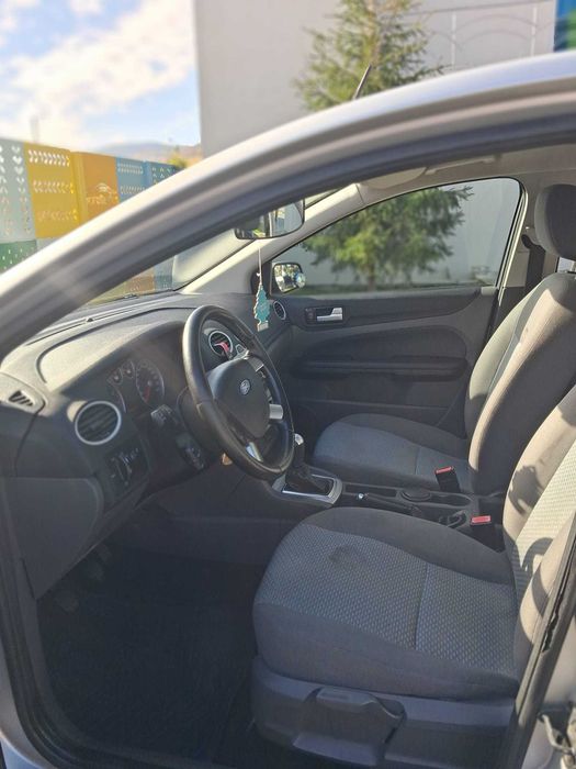 FORD Focus 0 — imagine 4