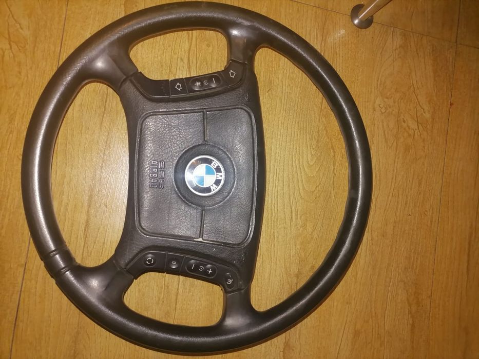 Руль оригинал от БМВ е38 оригинал.