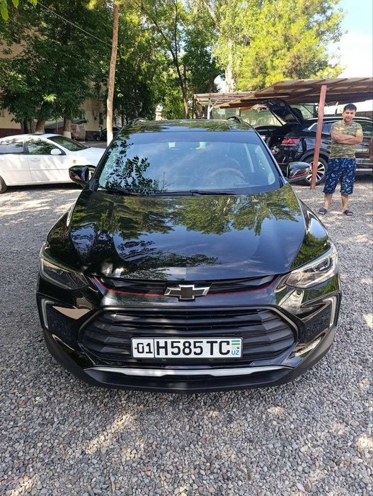Tracker 2 Sotiladi