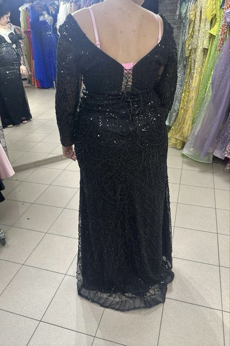 Официялна Рокля Размер 48/50