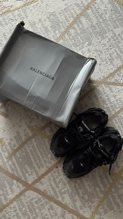 Balenciaga новые