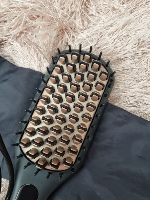 Perie de indreptat parul Remington