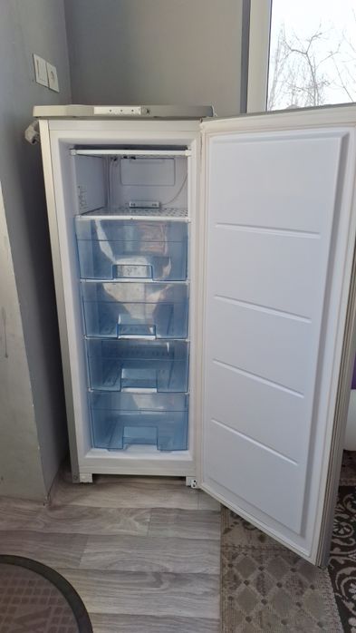 Морозильник Бирюса 130 л.