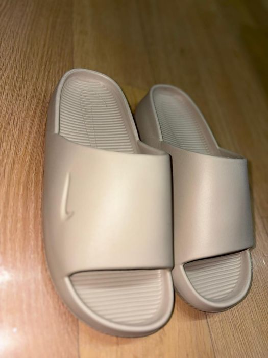 Papuci Nike 44-45 Noi Bej Crem