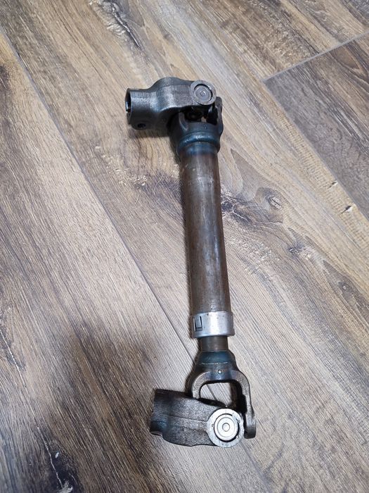 Кормилен прът тойота аурис Е150