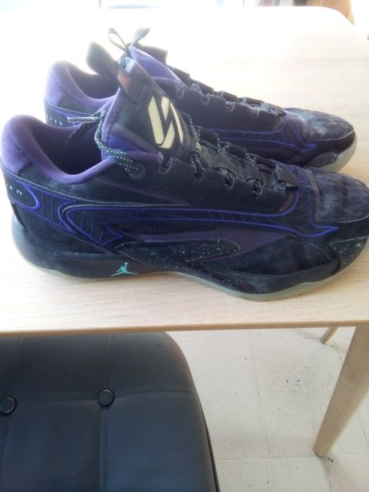 Продавам Jordan LUKA 2