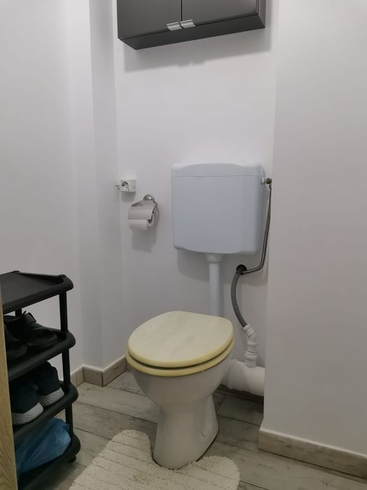 Vânzare garsonieră semidecomandată