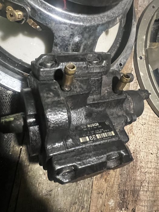 BMW горивна помпа гнп