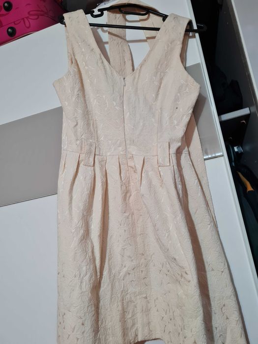 Haine dama de ocazie sau zii de zi