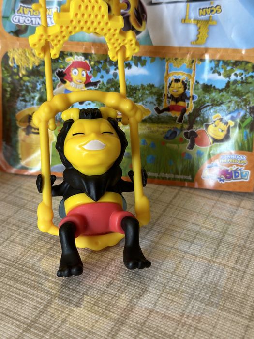 Kinder Surprise Maxi