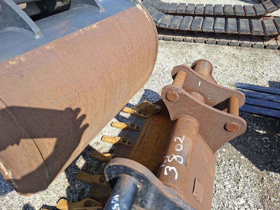 Cupă pt excavatoare 4 / 6 tone