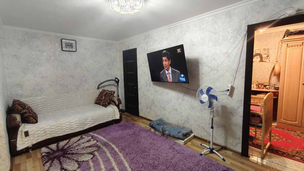 Продаётся светлая и тёплая 2-комнатная квартира в кирпичном доме.