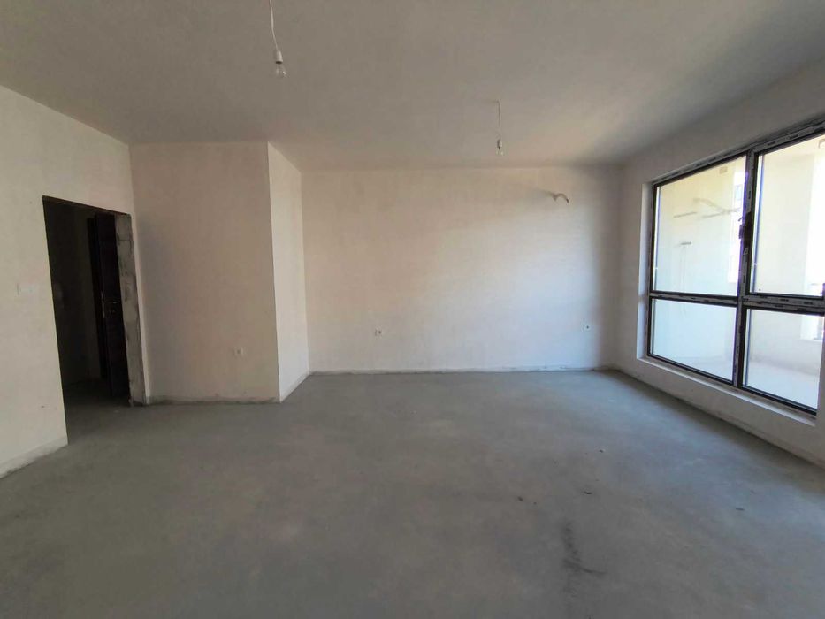 Продава се Тристаен апартамент в Пловдив, Христо Смирненски - 110 кв.м за 1682 €/кв.м - Снимка #2