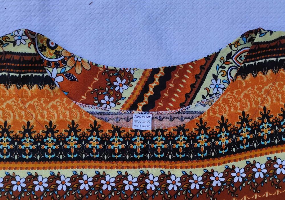 Очень красивый и лёгкий Женский костюм.