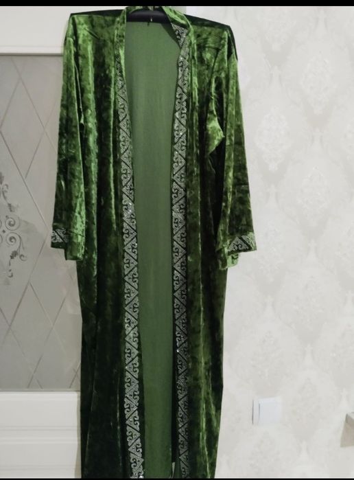 Накидка в национальном стиле