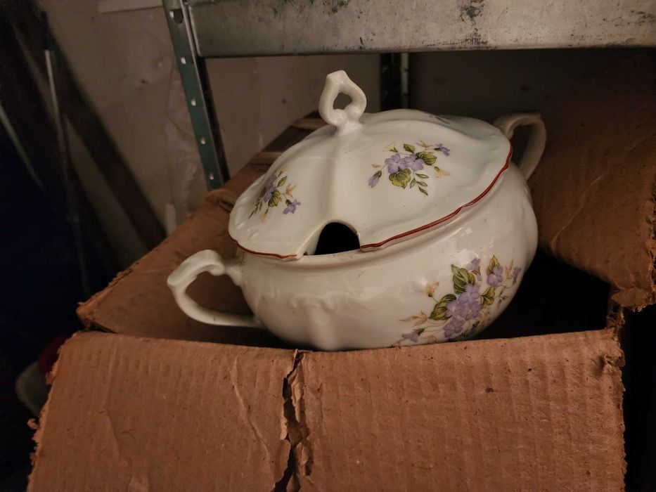 Огромен порцеланов сет Изида/IZIDA