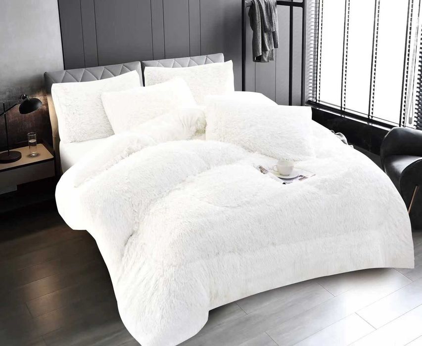 Pilota CoCoLiNo Fluffy 200x230cm + 2 fete de perna 50x75cm