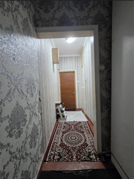 Продам квартиру 2в3/1/4 ялангач , спорткомплекс Умид