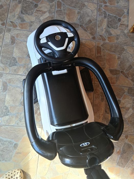 Детска кола за бутане