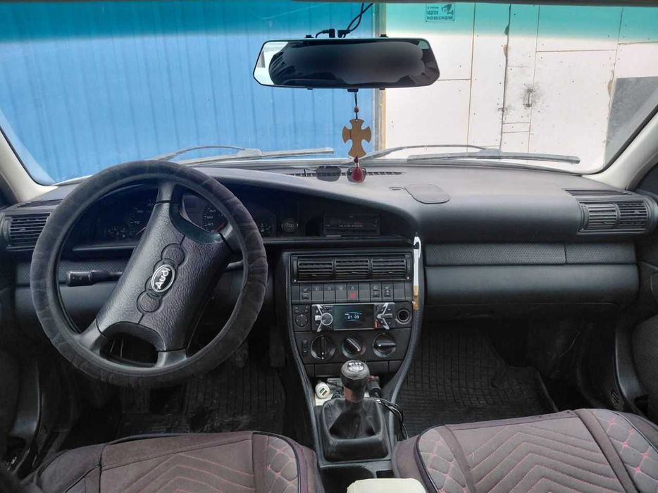 Ауди 100с4 1994год