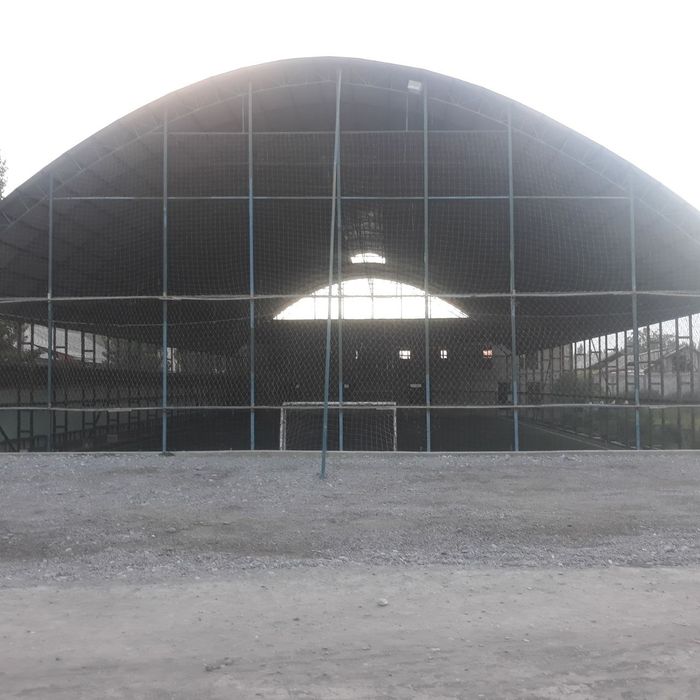 Том Навес Парник