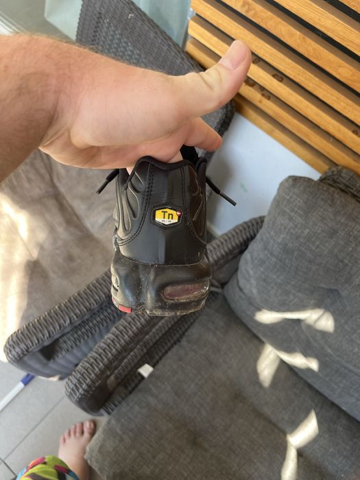 Papuci nike tn rosu cu negru