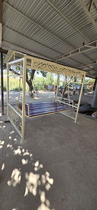 Качеля сатылады.