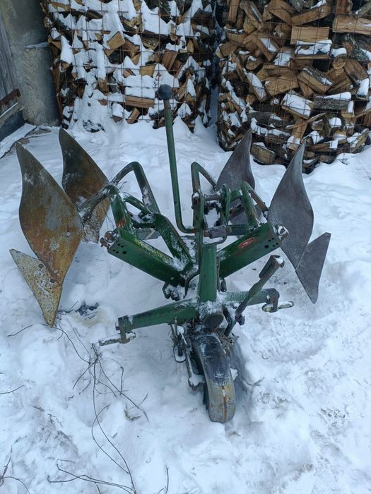 Plug Eberhardt  cu 2 brazde (trupițe)