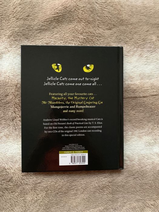 Книга на английски език Old Possum's Book of Practical Cats