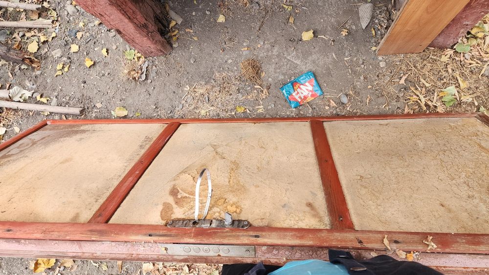 Темір есік/ Железная дверь