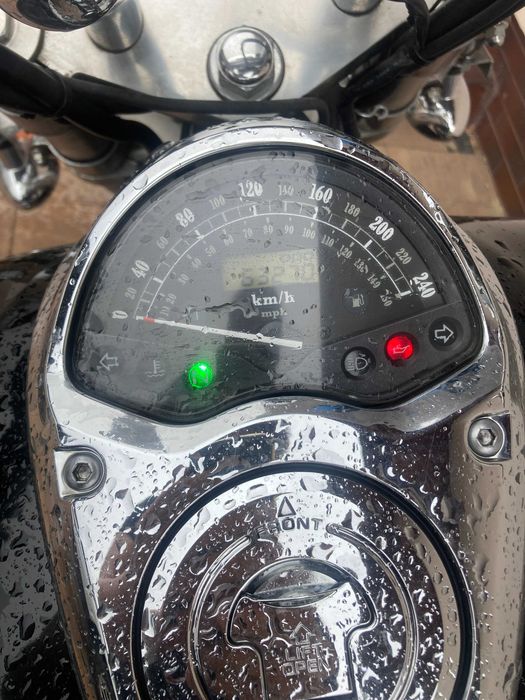Vand Honda VTX 1800S - 5750 Euro